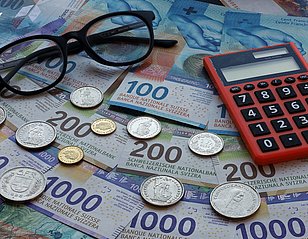 Wirtschaftliche Betriebsführung: Sparen beim Devisenwechsel